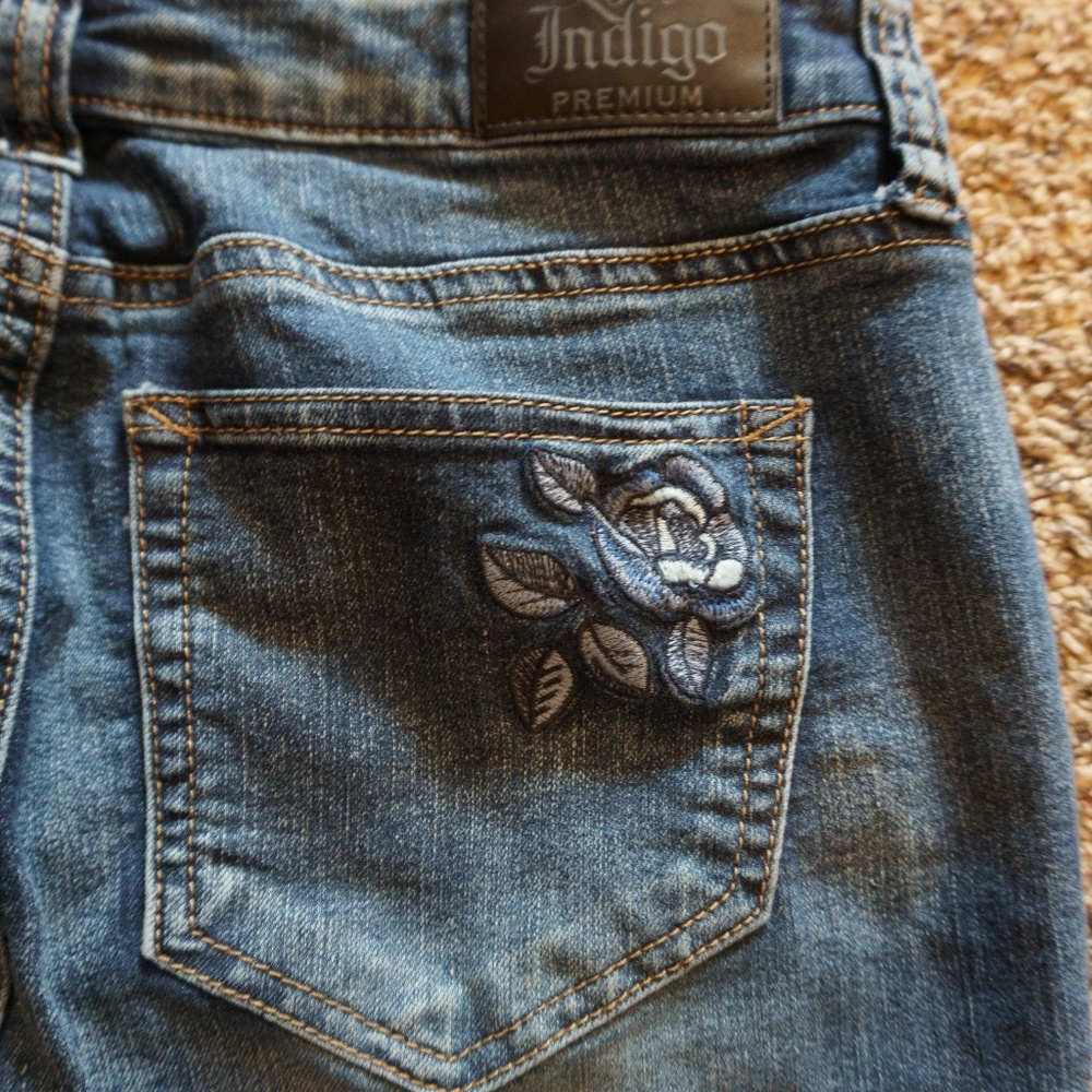 Jeans - Picture 2 of 7
